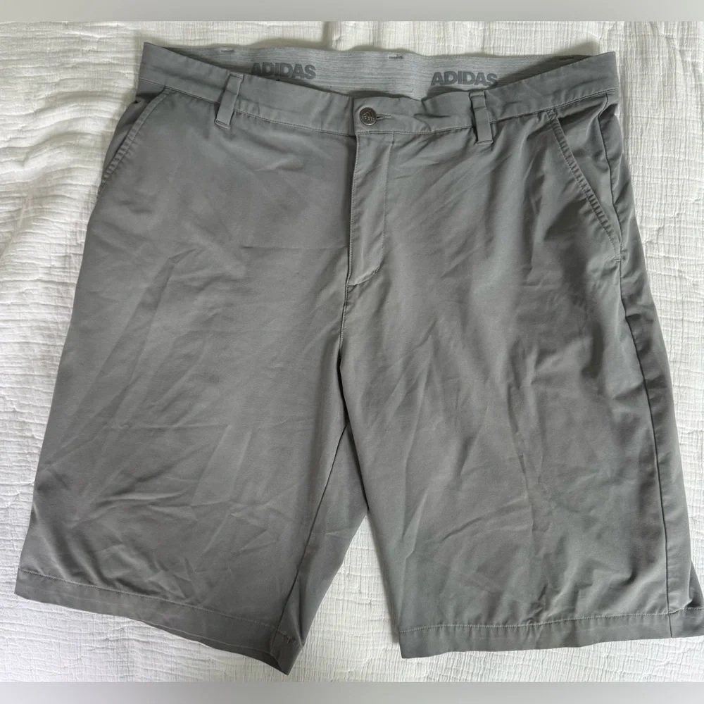 Adidas Men’s Gray Golf Shorts Size 36 Performance Stretch Active Fit